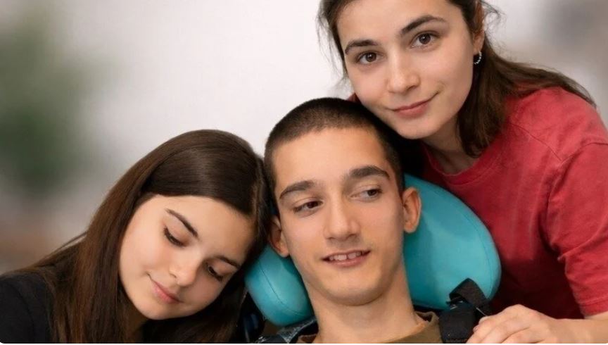 PETITION : Ne brisons pas l’avenir de Saïda et de son frère Ramal ! Stop à l’expulsion de la famille